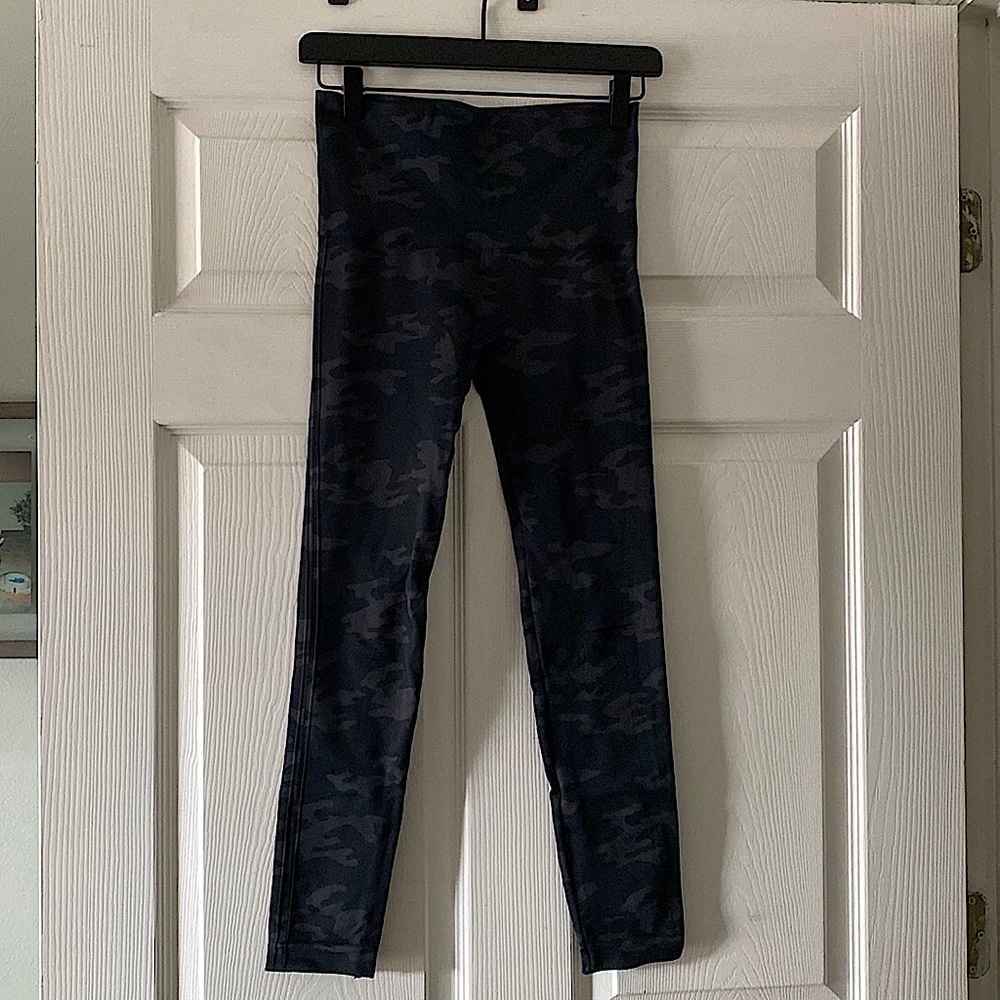 Camo Spanx leggings